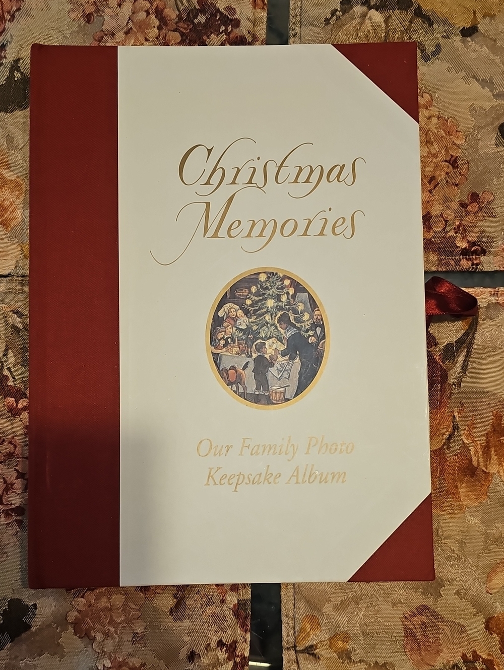 Christmas Memories Family Photo Keepsake Album - Red & White